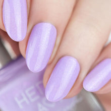 Laden Sie das Bild in den Galerie-Viewer, Herzlack Pastellflieder 11ml