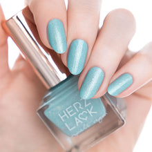 Laden Sie das Bild in den Galerie-Viewer, Herzlack Eismond Nagellack