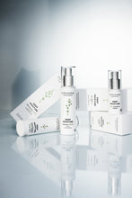 Laden Sie das Bild in den Galerie-Viewer, Mádara Deep Moisture Gesichtscreme und Gesichtspflege Naturkosmetik