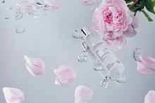 Laden Sie das Bild in den Galerie-Viewer, Mizellenwasser von Mádara Kosmetik