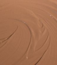 Laden Sie das Bild in den Galerie-Viewer, Entdecke den Mádara Organic Skincare Concealer Hazelnut