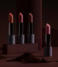 Laden Sie das Bild in den Galerie-Viewer, Mádara Velvet Wear Matte Cream Lipstick Dark Nude 3,8g