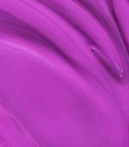 Naturkosmetik Lipgloss lilac euphoria aus der Mádara organic skincare Glossy Venom Reihe